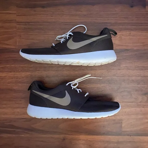 Nike | Shoes | Never Worn Before Mens Nike Sneakers | Poshmark display picture 1